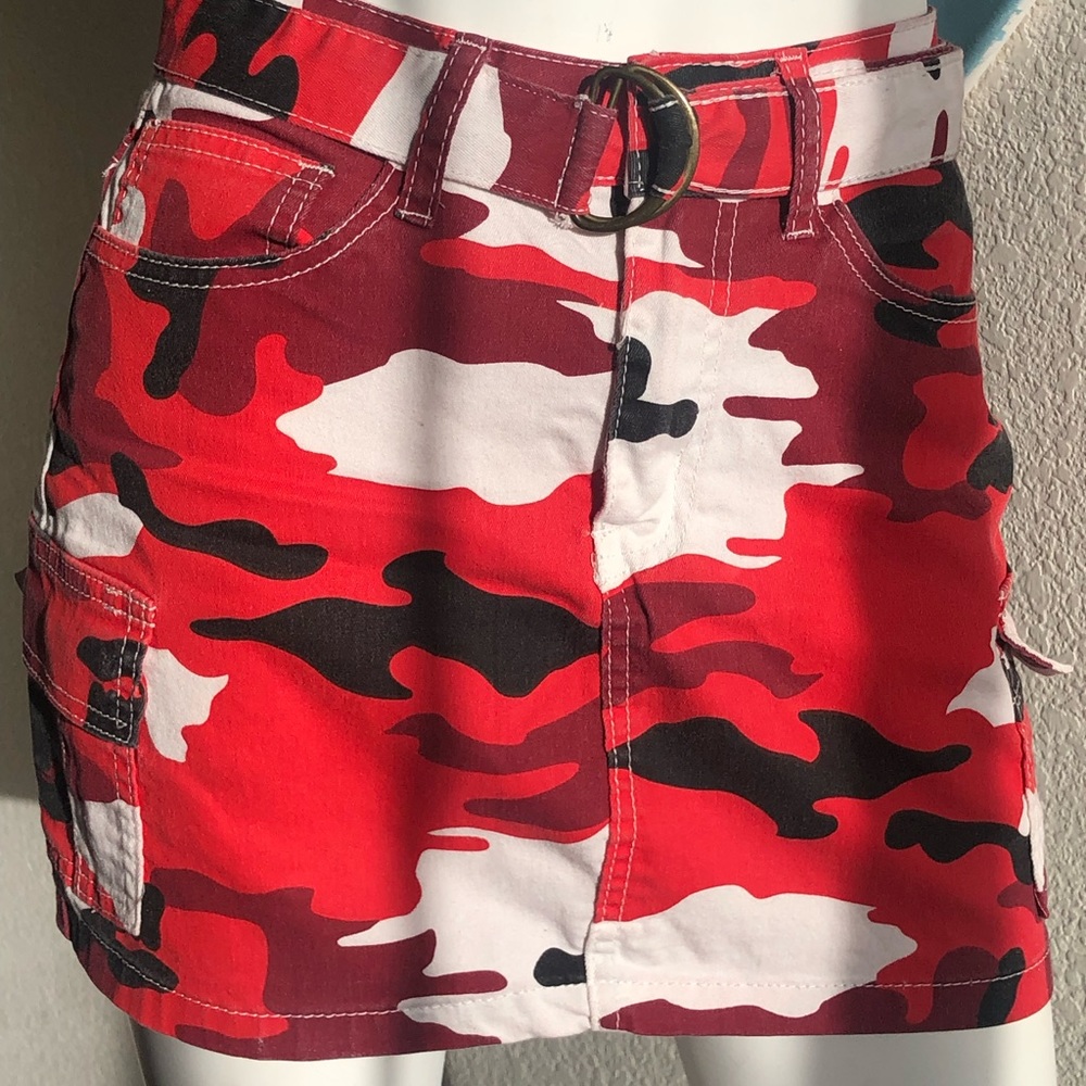 🖤❤️🤍PRETTY MINI CAMO SKIRT🤍❤️🖤